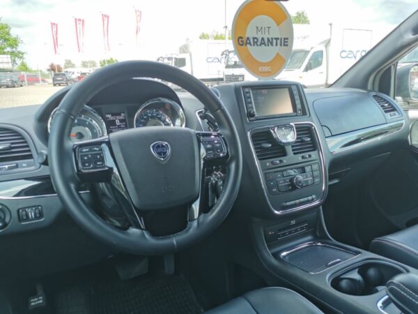 Lancia Voyager S 2.8 CRD 7 Sitze 2xDVD TÜV Neu+Garantie – Bild 8