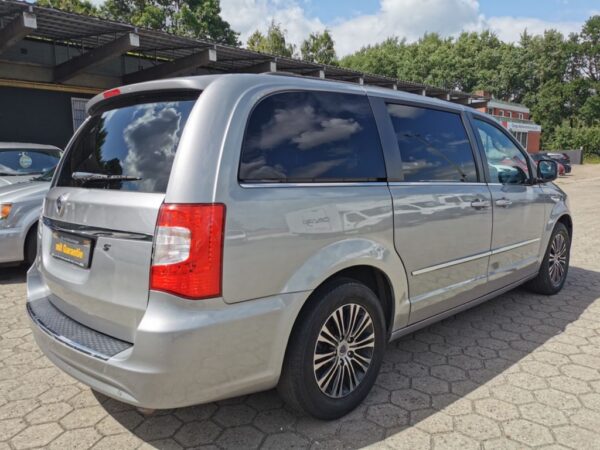 Lancia Voyager S 2.8 CRD 7 Sitze Navi TÜV Neu+Garantie – Bild 6