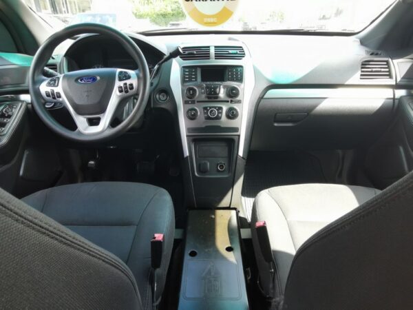 Ford Explorer 3.7 V6 AWD Police Interceptor – Bild 8