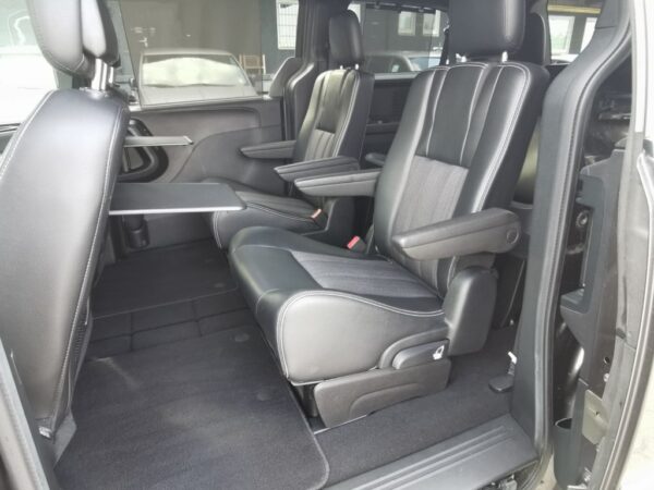 Lancia Voyager S 2.8 CRD 7 Sitze Navi TÜV Neu+Garantie – Bild 12