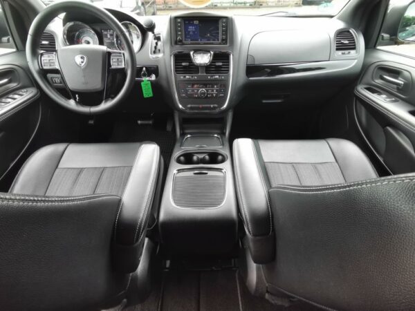 Lancia Voyager S 2.8 CRD Navi TÜV Neu+Garantie – Bild 10