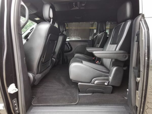Lancia Voyager S 2.8 CRD Navi TÜV Neu+Garantie – Bild 15